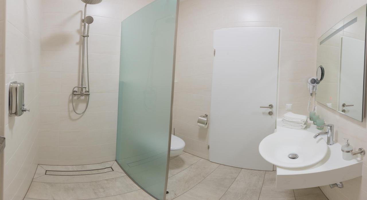 Hotel Rimo Ort im Innkreis Екстер'єр фото